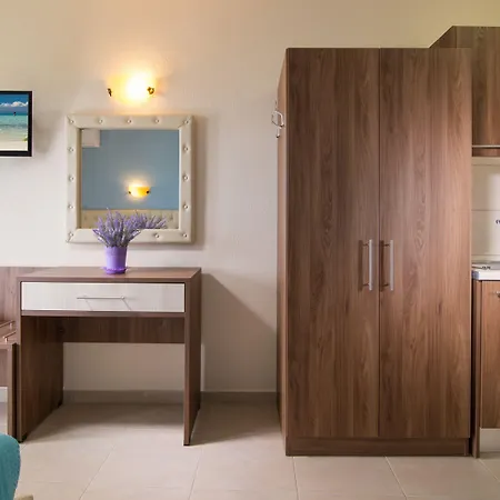 Castro Deluxe * Τορώνη