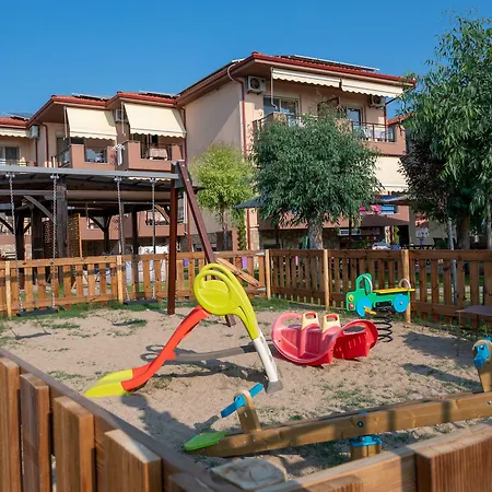 Castro Deluxe * Toroni